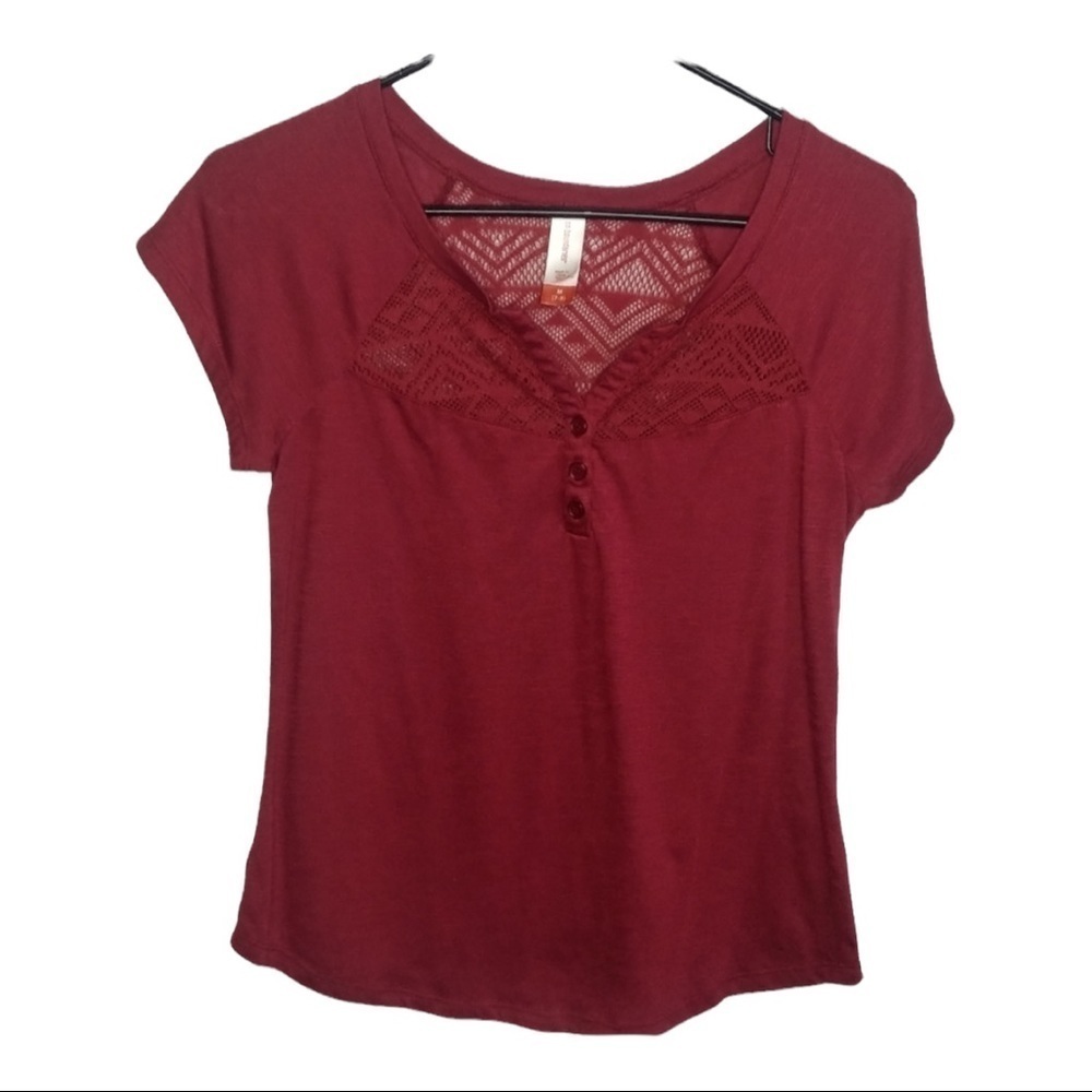 No Boundaries short sleeve Top size medium